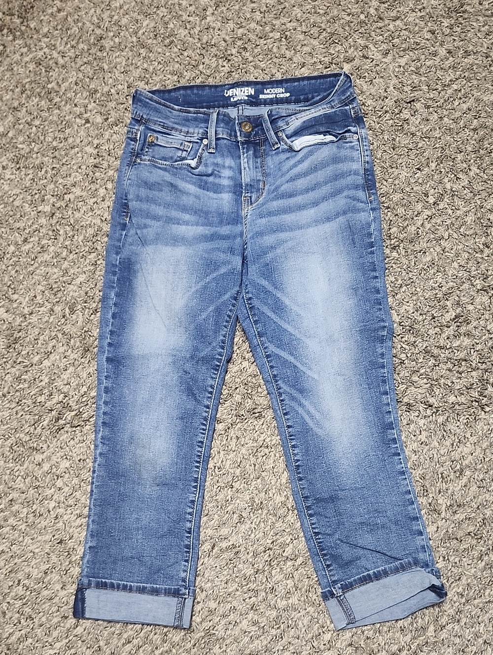 Women's Levis Light Blue Cropped Jeans